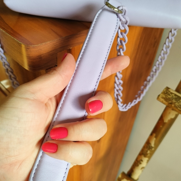 Lavender Padded Shoulder Sling Bag - Picture 3 of 13